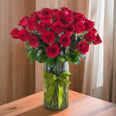 JARRÓN CON 50 ROSAS ROJAS RF091