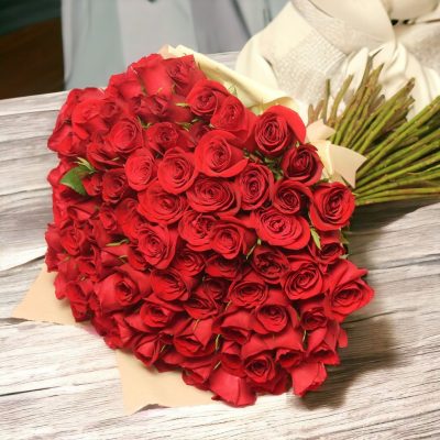 BOUQUET CON 100 ROSAS ROJAS RF140