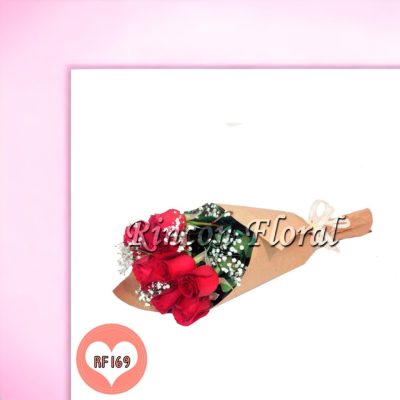 BOUQUET CON 12 ROSAS ROJAS EN KRAFT RF169