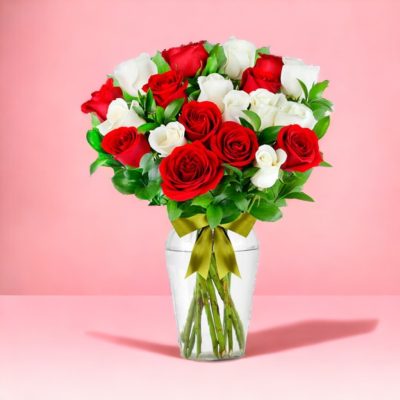 JARRÓN CON 24 ROSAS BLANCAS Y ROJAS RF271
