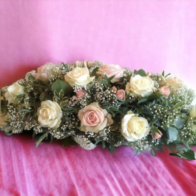 JARDINERA CON ROSAS, MINIROSAS Y BABY RF723