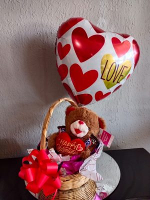 Arreglo San Valentin con Oso de peluche y Globo