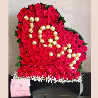 CAJA CORAZÓN CON ROSAS Y FERREROS TQM RF747