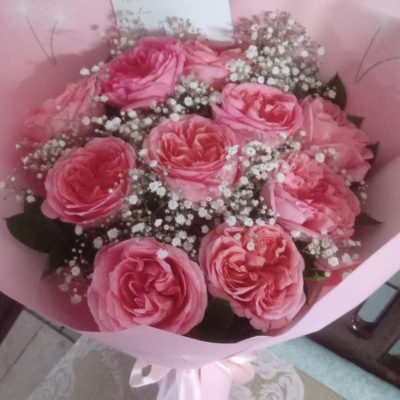 BOUQUET CON 10 ROSAS INGLESAS RFV132