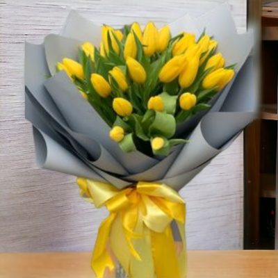 BOUQUET CON 30 TULIPANES AMARILLOS RFA041
