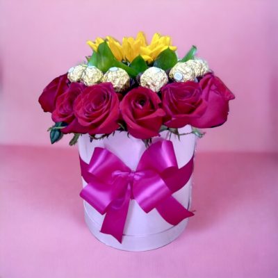 CAJA CILINDRO CON ROSAS, GIRASOL Y FERREROS RFM78