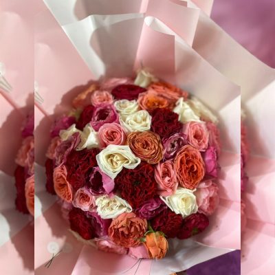 BOUQUET CON 50 ROSAS INGLESAS RF884