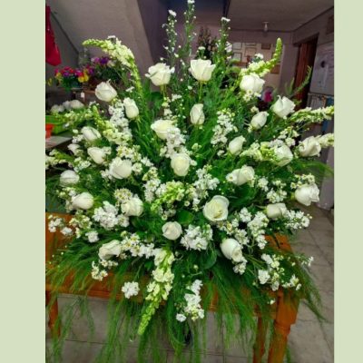 LATERAL CON 30 ROSAS Y PLUMOSO RF881