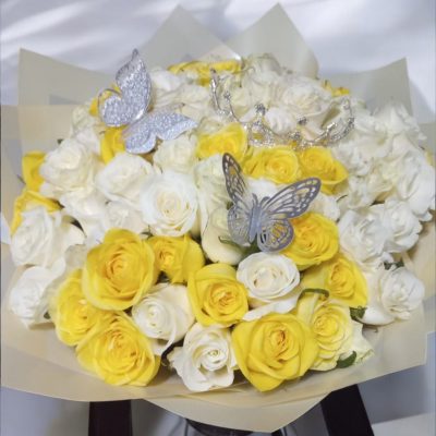 BOUQUET CON 75 ROSAS EN BLANCO-AMARILLO RF954