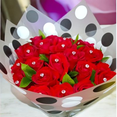 BOUQUET CON 24 ROSAS ROJAS RF961