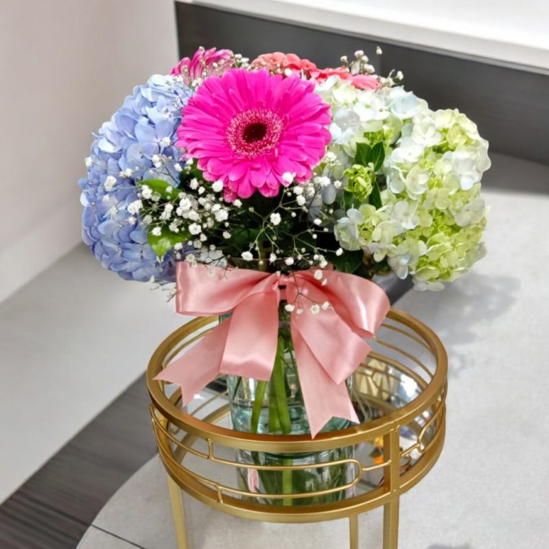 JARRÓN CON HORTENSIAS Y GERBERAS RF933 - Imagen 2