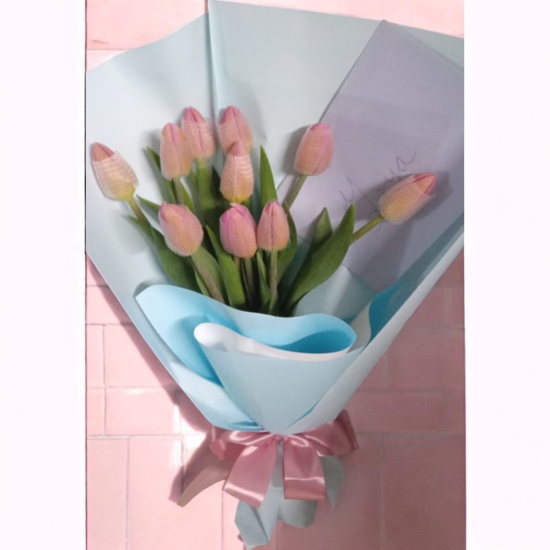 BOUQUET CON 10 TULIPANES RFA023 - Imagen 2