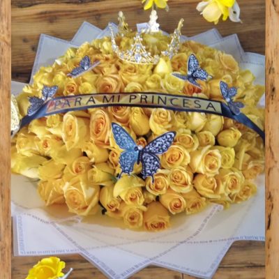 BOUQUET CON 100 ROSAS RFA018