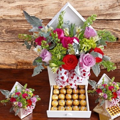 JOYERO CON FLORES Y FERREROS RFV77