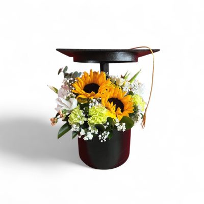 CAJA BIRRETE DE GRADUACION CON GIRASOLES Y GLADIOLA RFG002