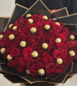 Buquet de 100 Rosas y Ferrero RFV212
