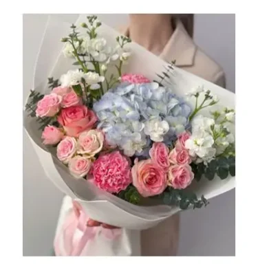 Buquet de Hortensias y Rosas RFV254