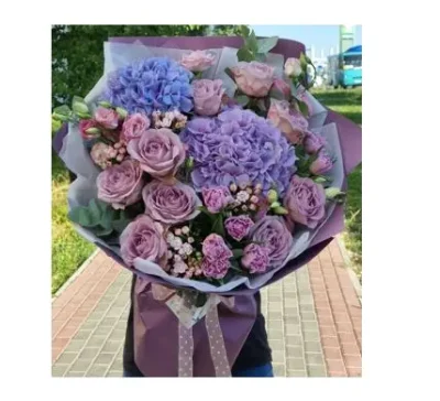 Buquet de Hortensias y Rosas RFV258