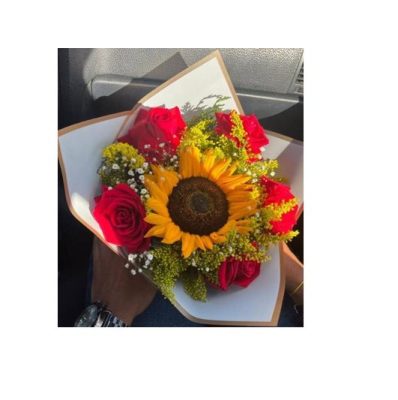Buquet de Rosas y Girasoles RFA078